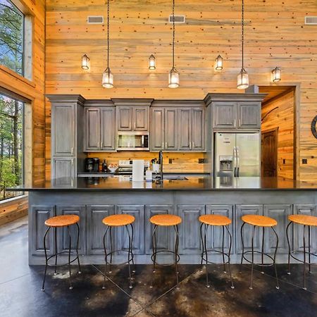 Luxury Cabin In The Woods With Hot Tub And Yard Games! Broken Bow Exterior foto