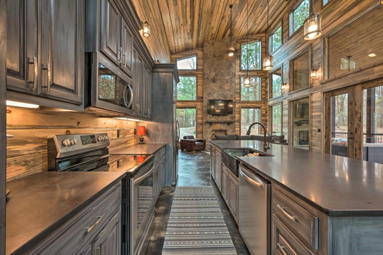 Luxury Cabin In The Woods With Hot Tub And Yard Games! Broken Bow Exterior foto