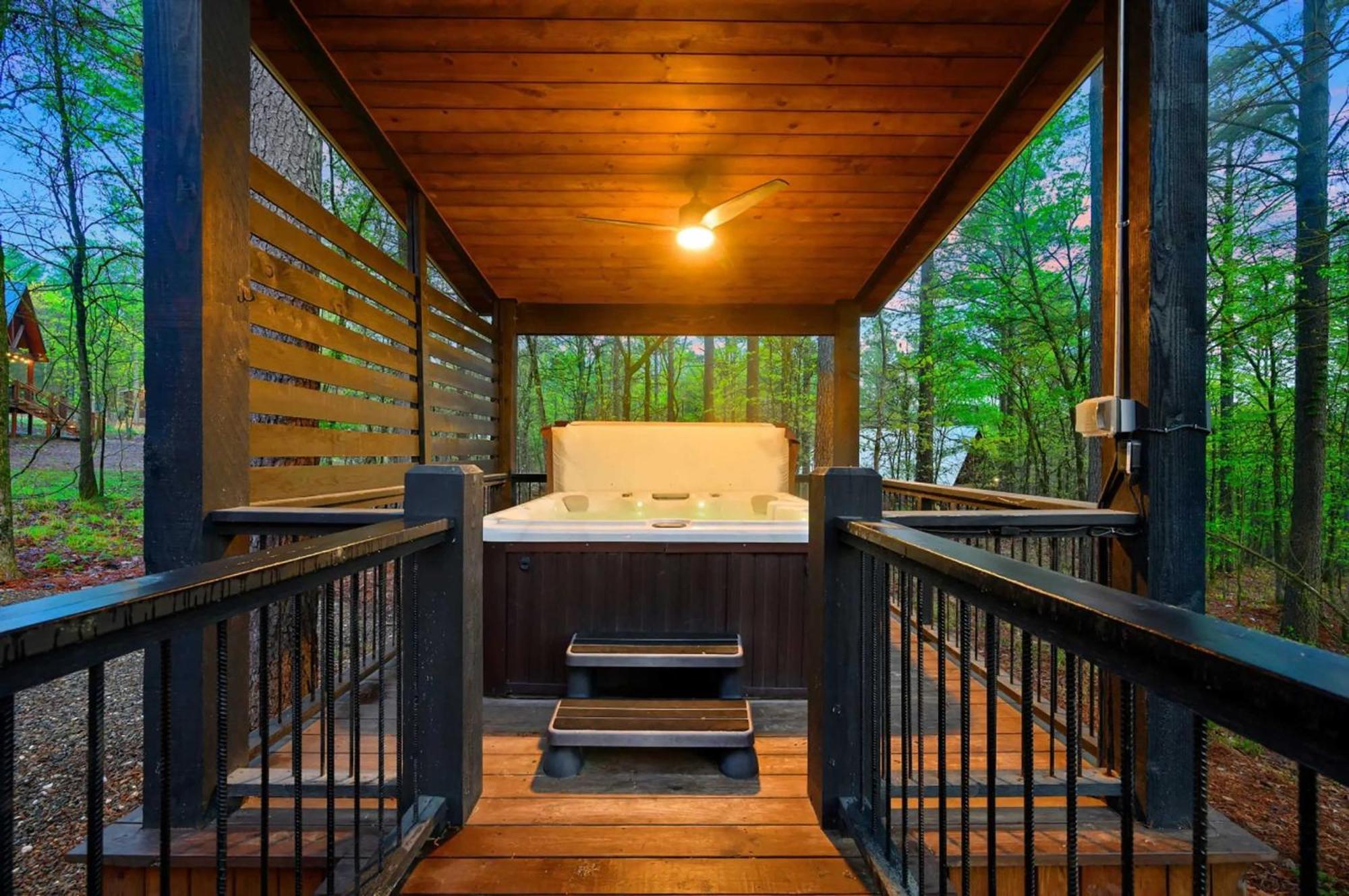 Luxury Cabin In The Woods With Hot Tub And Yard Games! Broken Bow Exterior foto